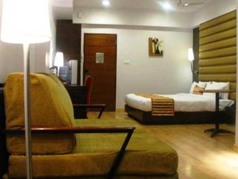 Levender Bough Hotel มุมไบ ภายนอก รูปภาพ